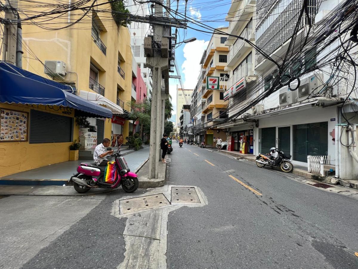 Thaiphiphat House Bangkok Zewnętrze zdjęcie