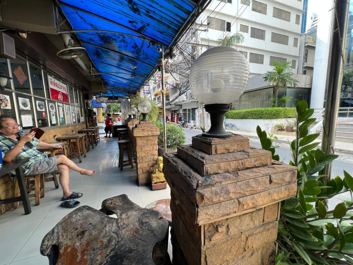 Thaiphiphat House Bangkok Zewnętrze zdjęcie
