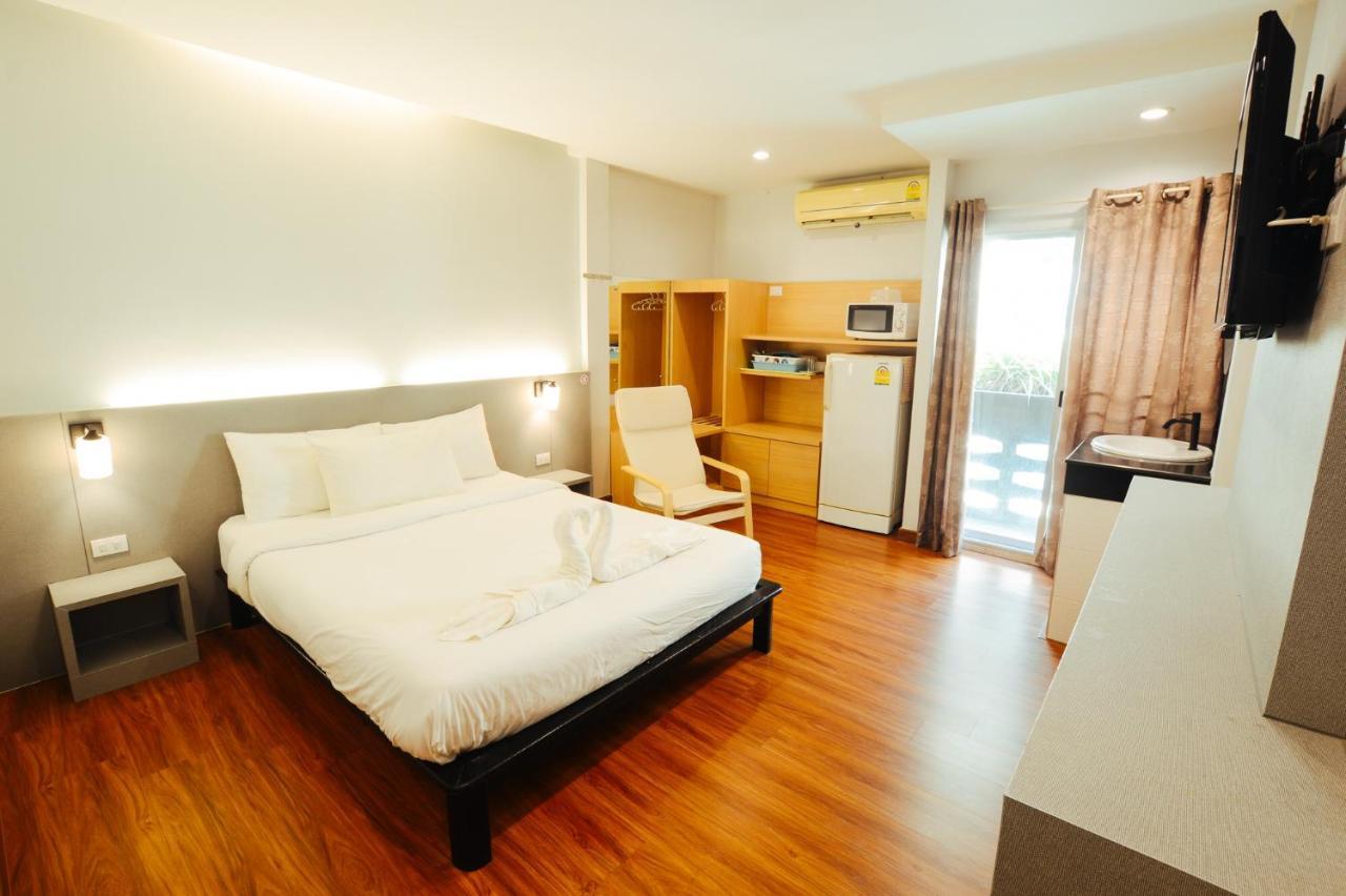 Thaiphiphat House Bangkok Zewnętrze zdjęcie