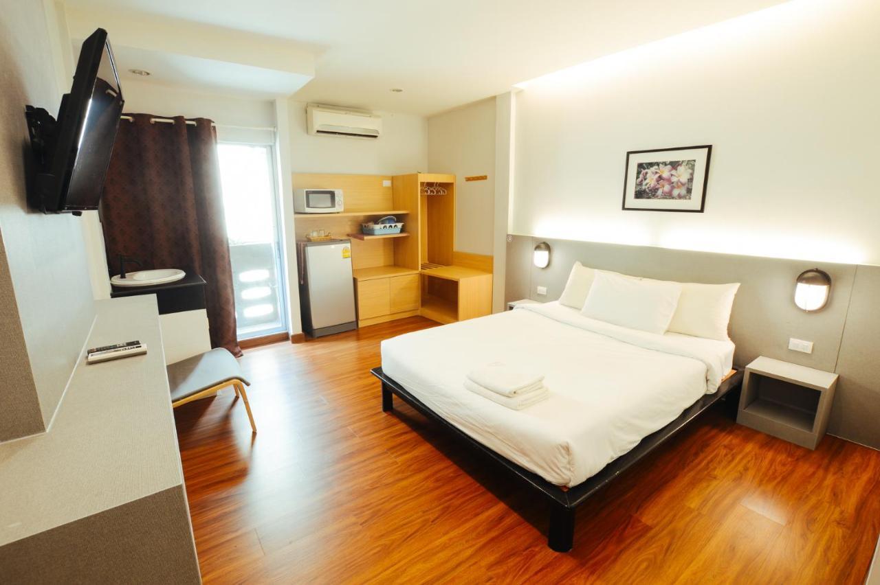 Thaiphiphat House Bangkok Zewnętrze zdjęcie