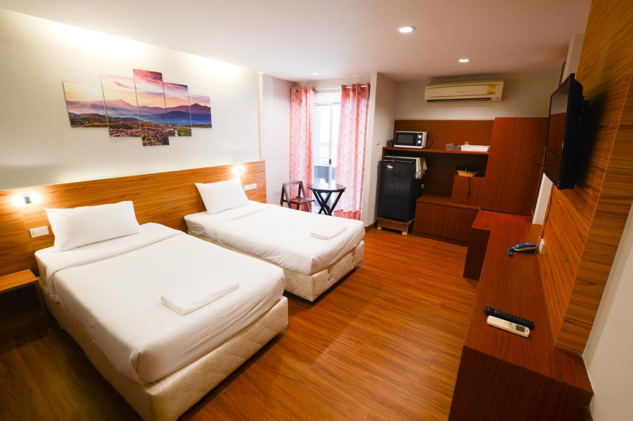 Thaiphiphat House Bangkok Zewnętrze zdjęcie